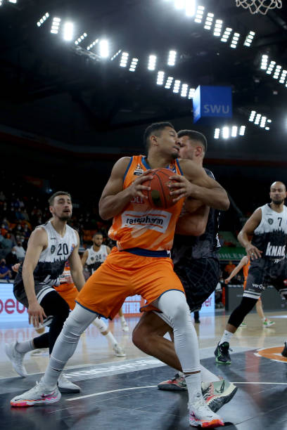 未来一年内 未来一年内