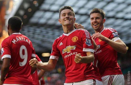 两位主力的 两位主力的